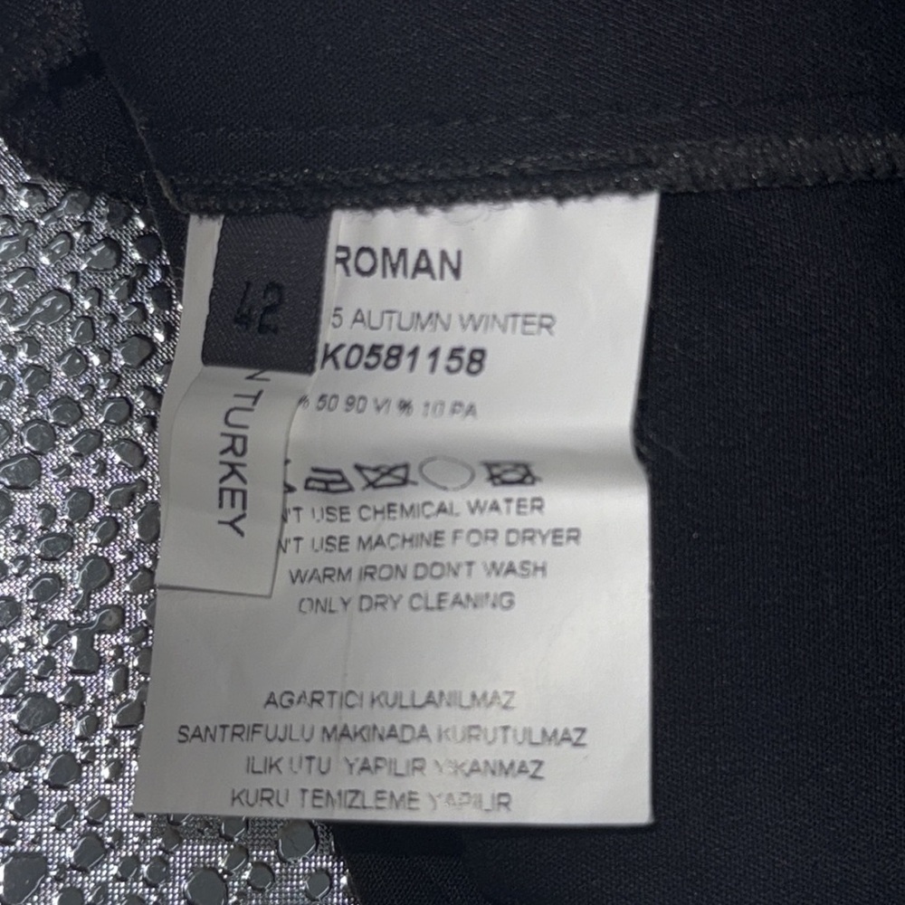 Roman Vintage Y2K 2005 Black Satin V-Sewn Waist Beaded Sweetheart Neck Dress, 42 - Picture 2 of 12